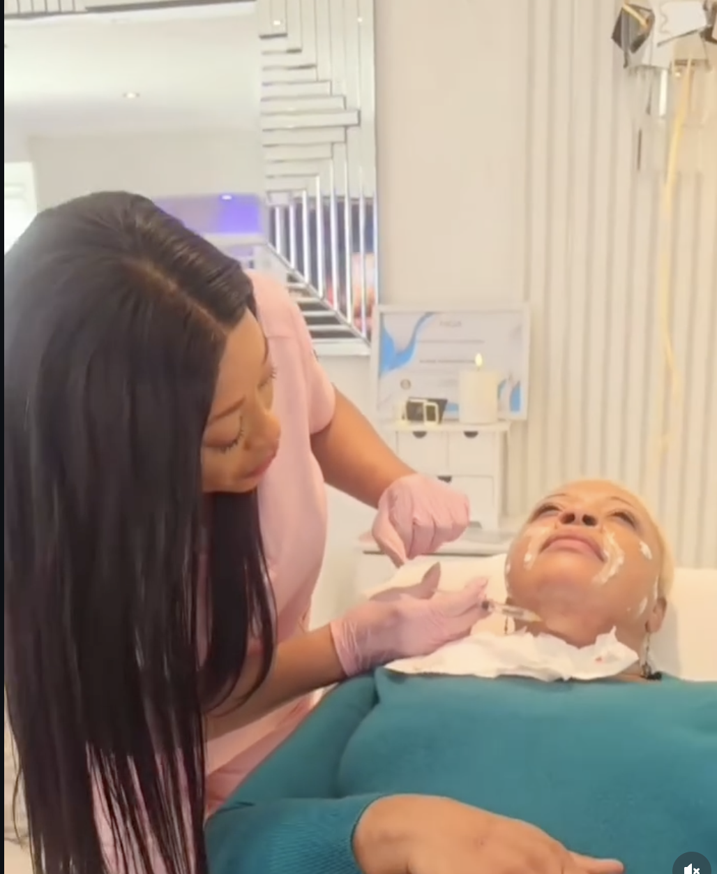 Under-Neck Skin Booster